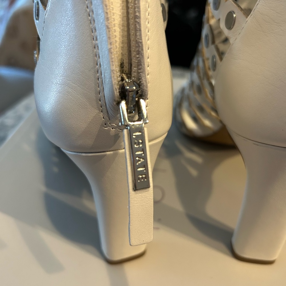 Nwot Nib. I.State - The Prentice - image 3